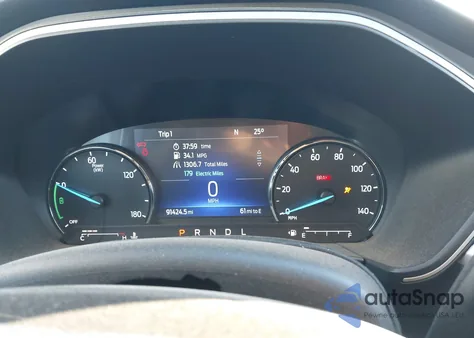 2022 Ford Escape Se Hybrid z USA, uszkodzony, nr VIN 1FMCU9BZ1NUA17113